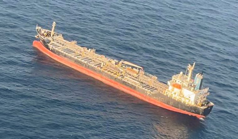 Navy begins probe into attack on merchant vessel off India's west coast - Vimarsana News